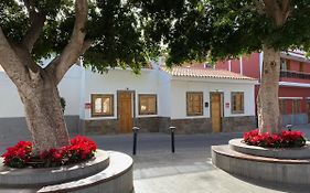 Casas La Aldea Suites Plaza